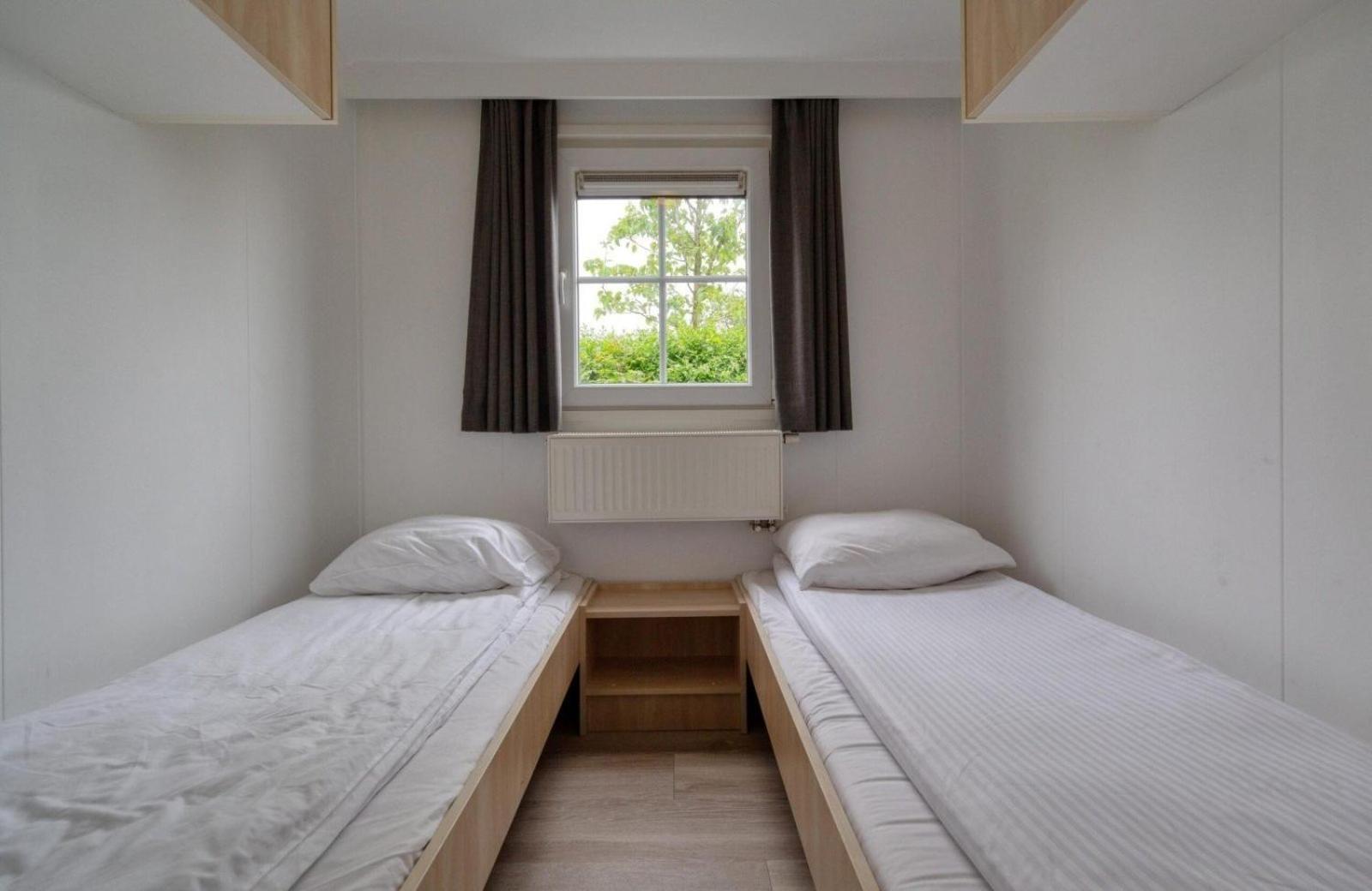 Recreatiepark Jachthaven De Veerstal Lathum - Luxe Chalet Esterno foto
